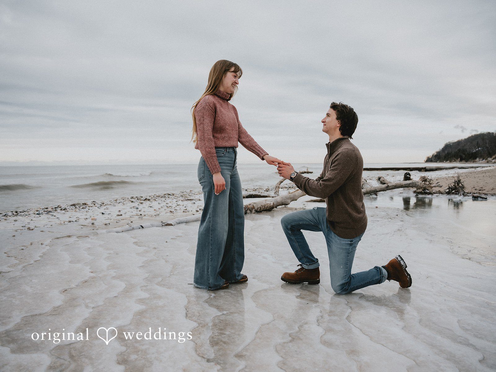 Romantic picture of couple at the beach side