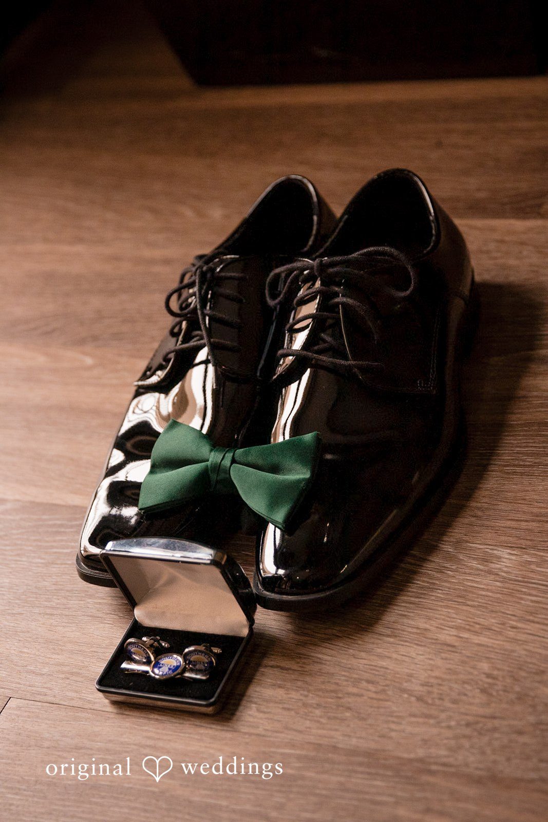 Wedding shoes and other accessories