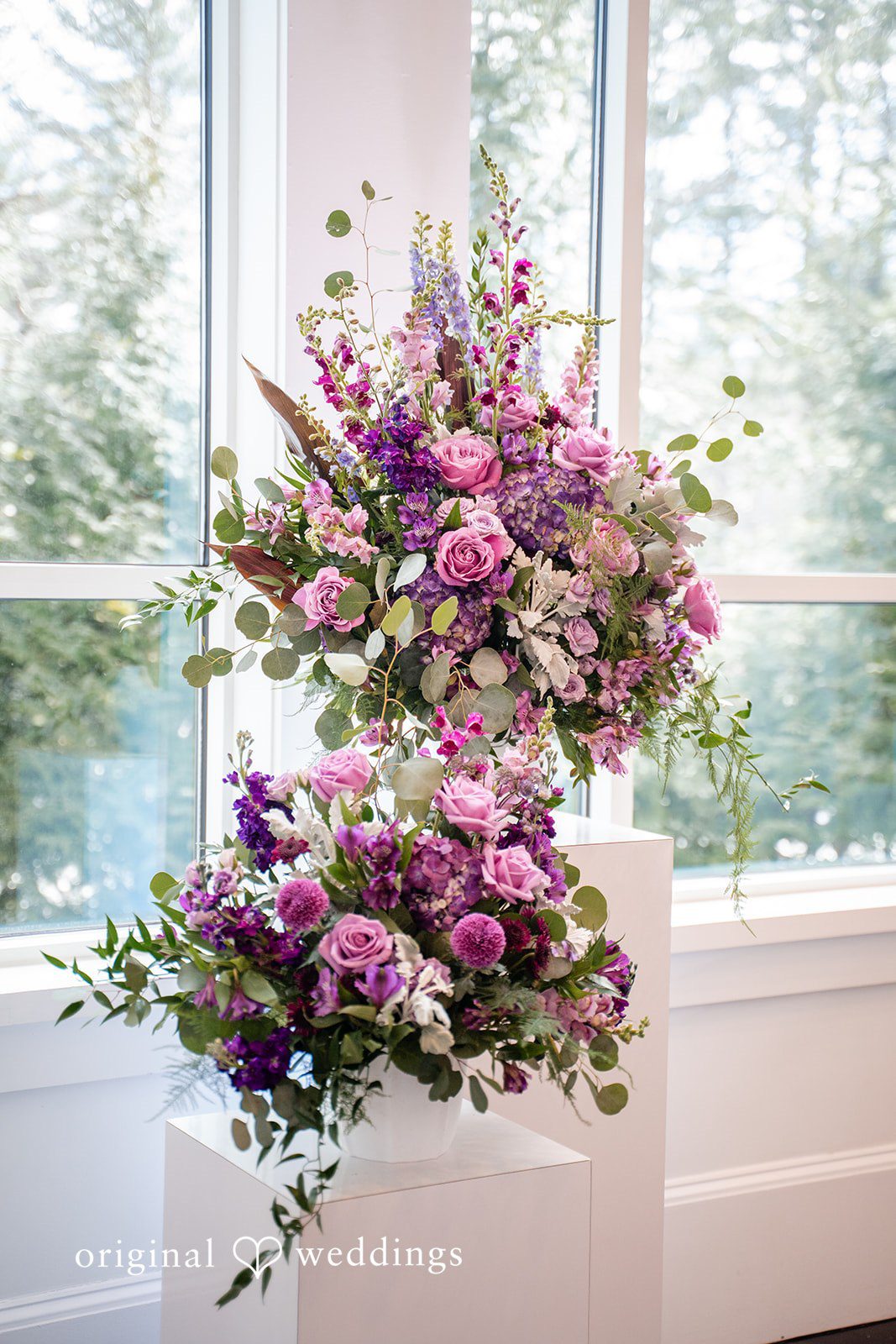 Floral arrangement detail shot highlighting fresh wedding flowers
