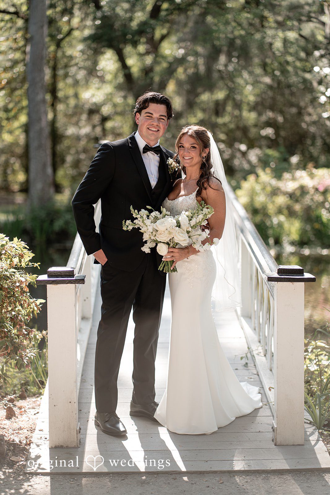 A stunning portrait of the couple