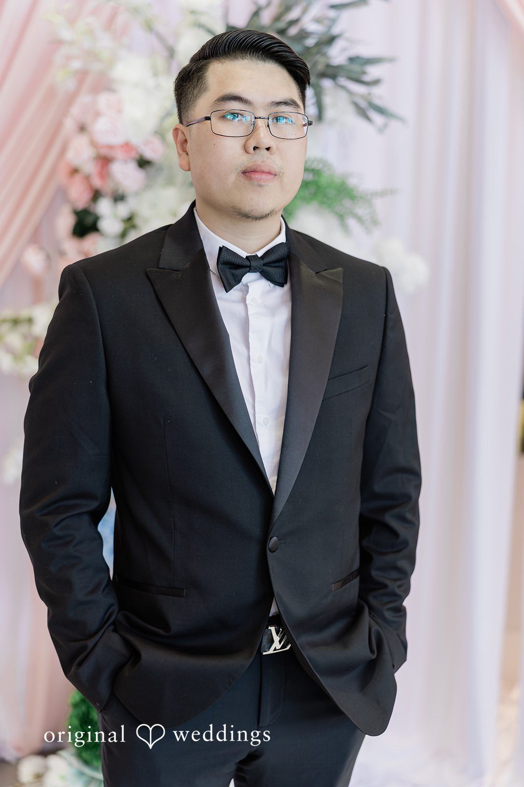 Khanh + Trung Groom portrait after getting ready before the ceremony