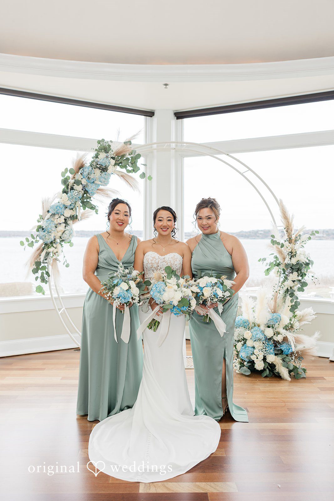 A stunning portrait of the bride and her bridesmaids
