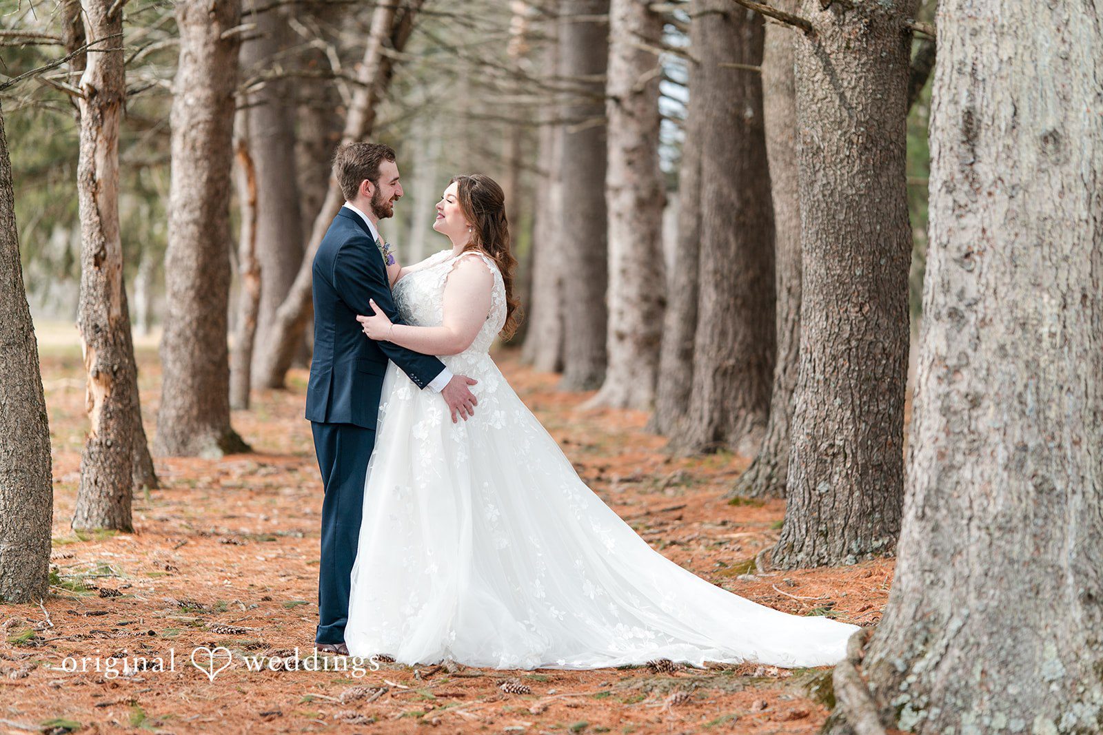 Elegant outdoor wedding picture at Perona Farms