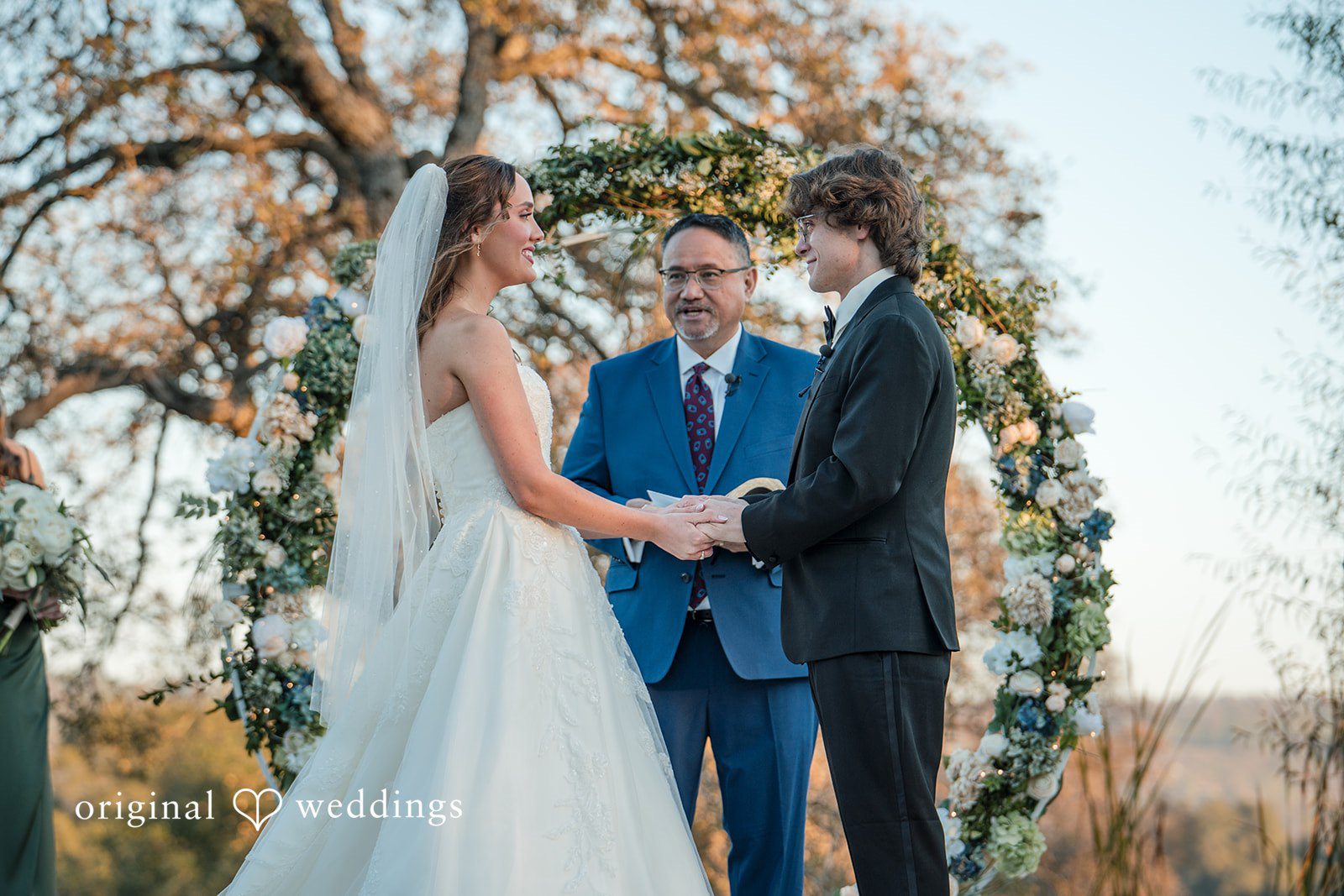 Romantic wedding ceremony portrait at River Highlands Ranch