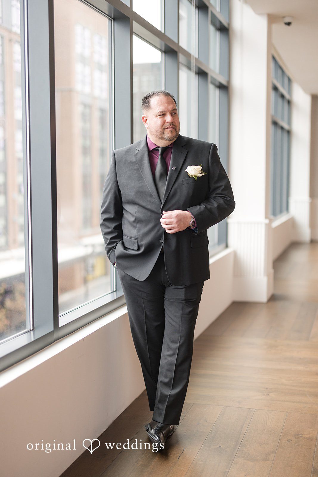 Stunning  picture of groom