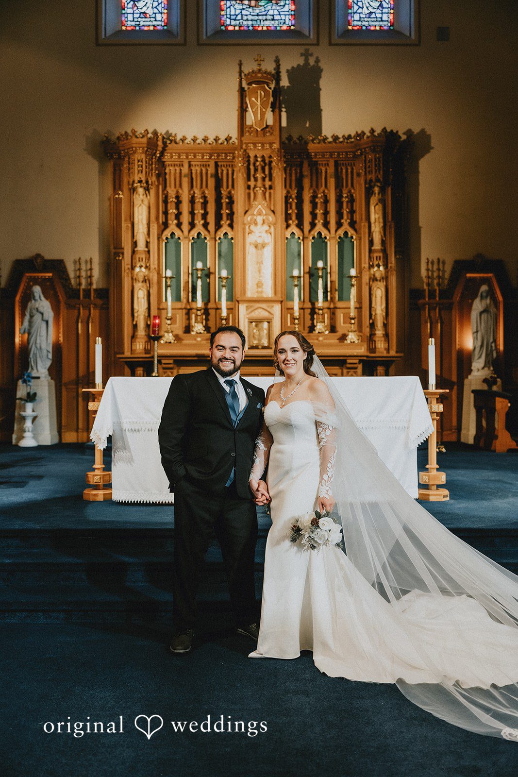 Mary + Ryan Lovely picture of couple at Saphire Estate