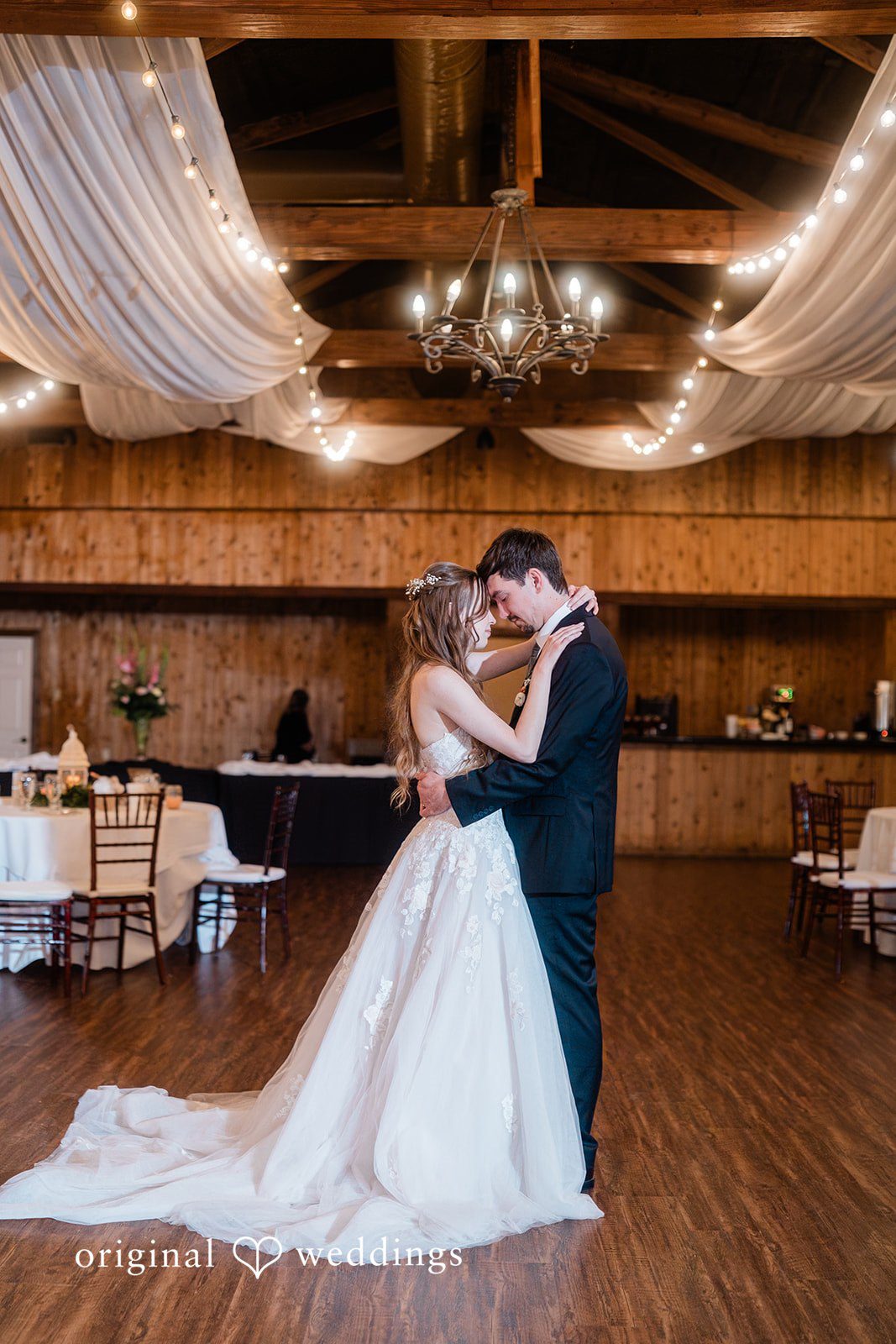The couple’s romantic moment at Shirley Acres