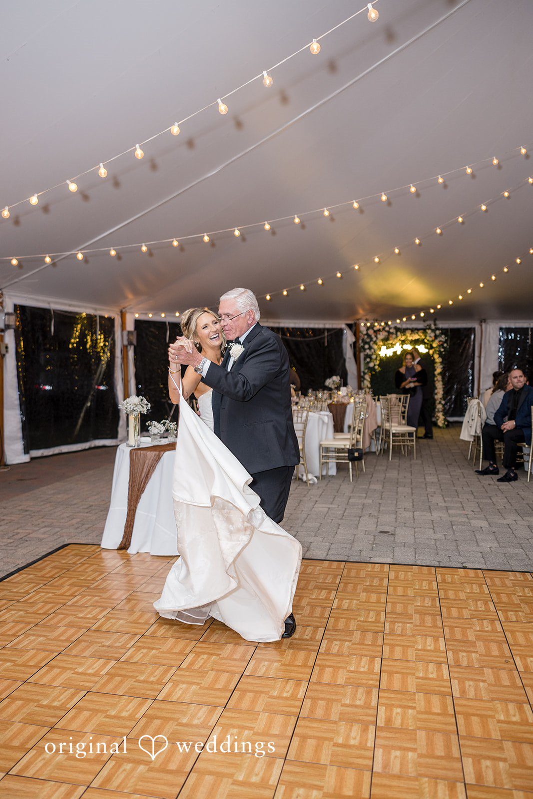Laura + Nicholas Beautiful wedding dance of bride