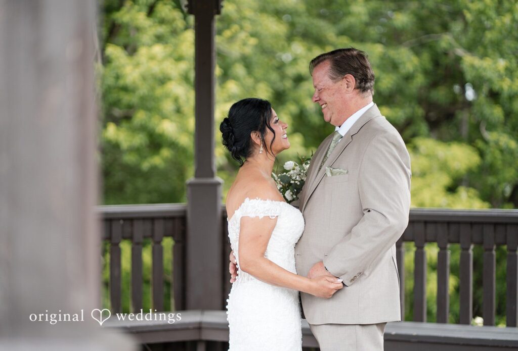 Baltimore Wedding Photographers  by Original Weddings capturing lovely picture of couple at Swan Harbor Farm