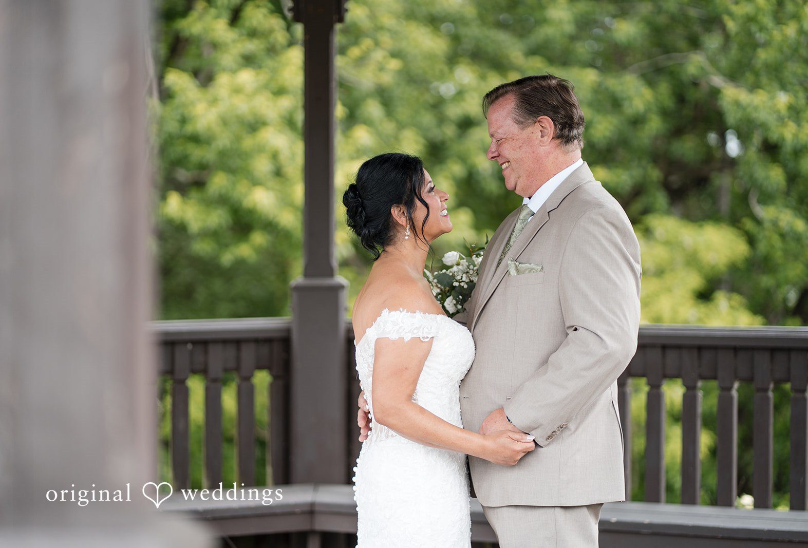 Baltimore Wedding Photographers by Original Weddings capturing lovely picture of couple at Swan Harbor Farm