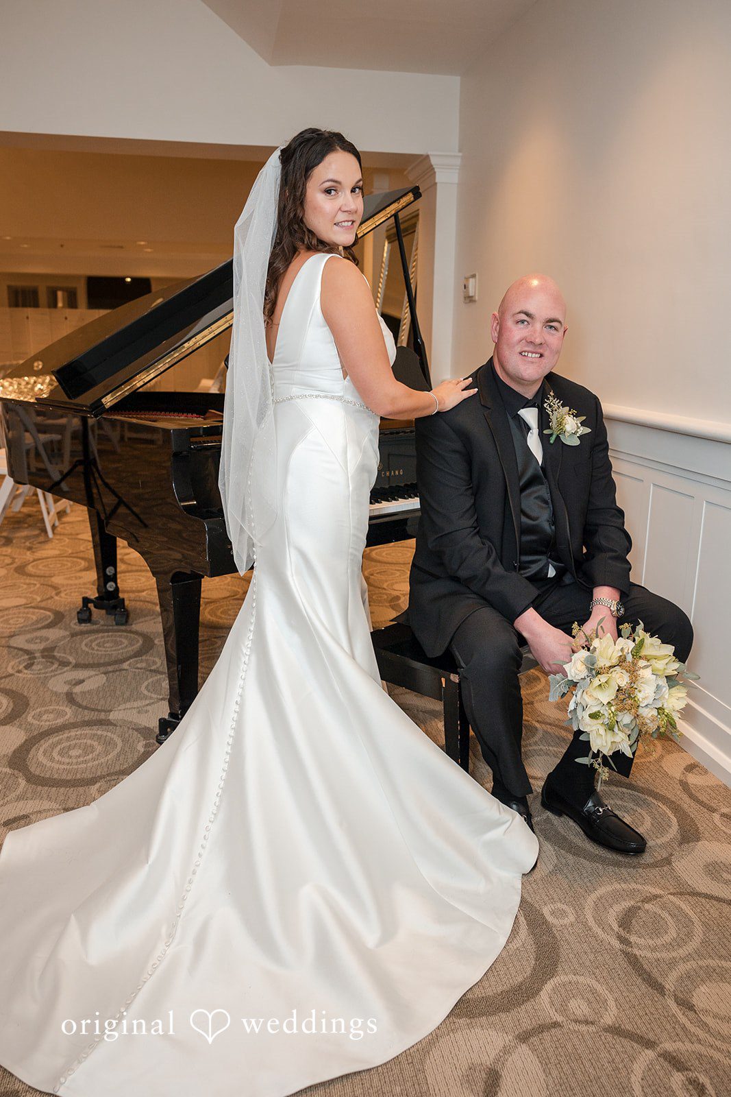 Beautiful picture of couple at The Cape Club of Falmouth
