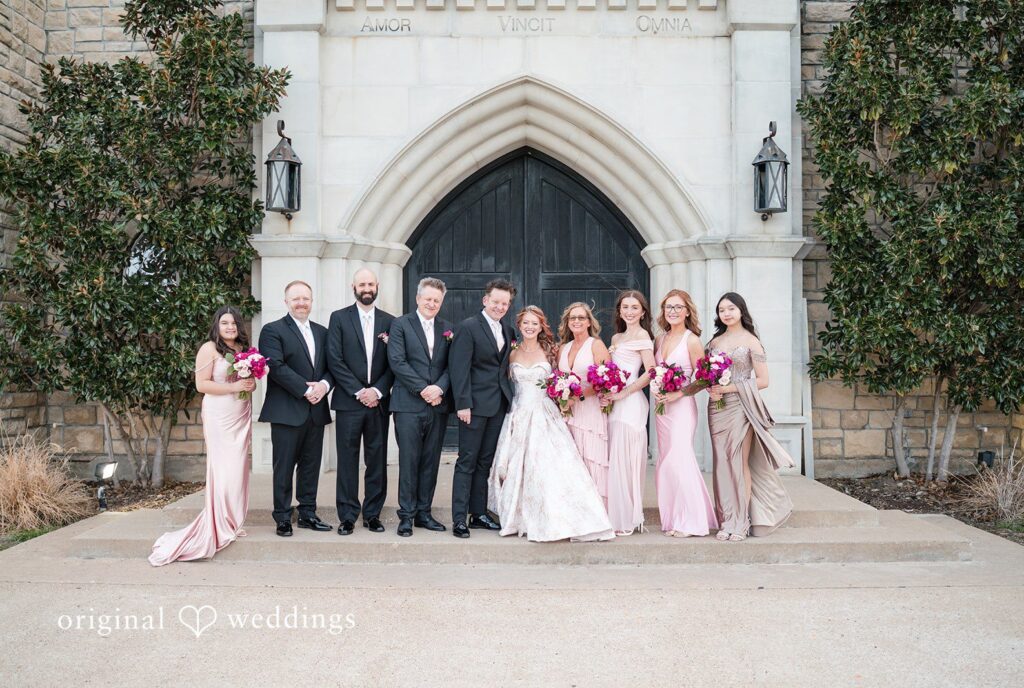Dallas Wedding Photographers capturing couple group photo with bridesmaids and groomsmen at The Castle at Rockwall by Original Weddings