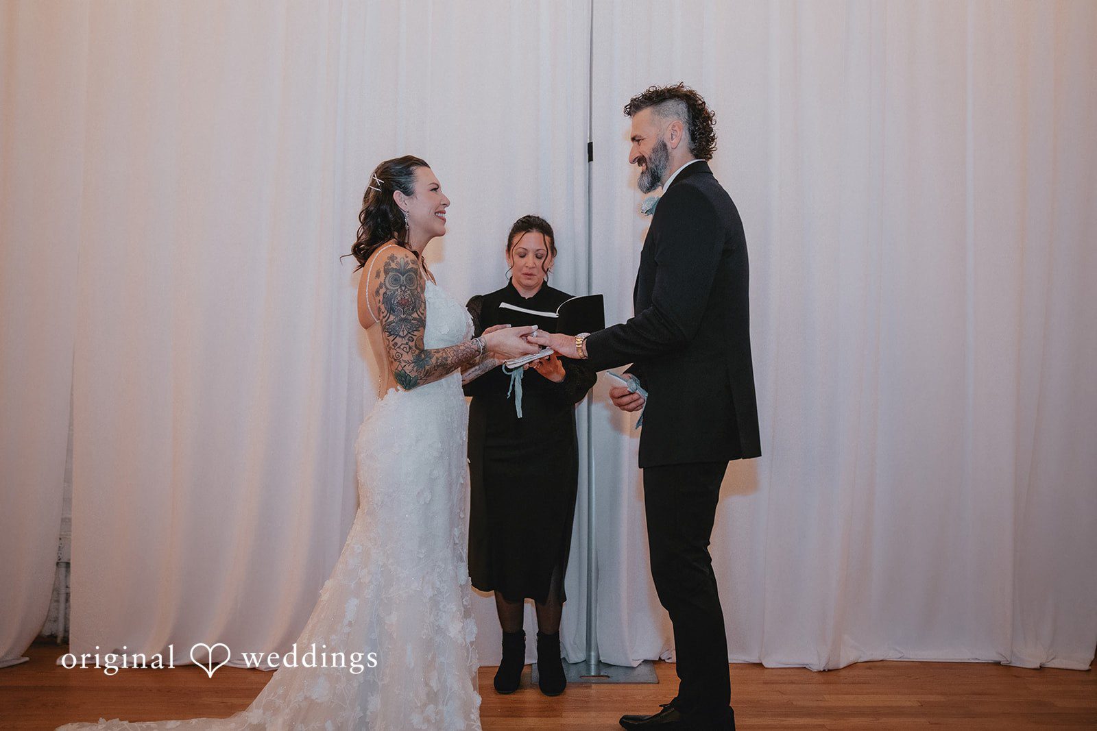 Siobhan + Seth Raleigh Wedding Photographers at The Durham Exchange | Siobhan & Seth -