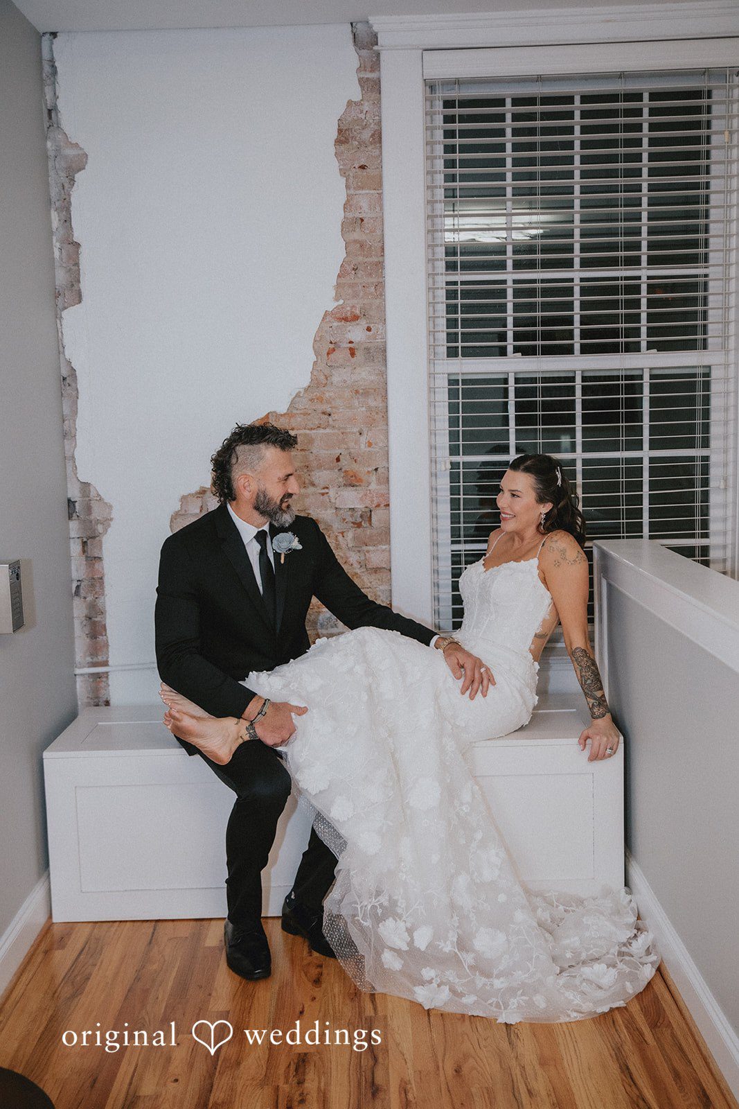 Siobhan + Seth Raleigh Wedding Photographers at The Durham Exchange | Siobhan & Seth -