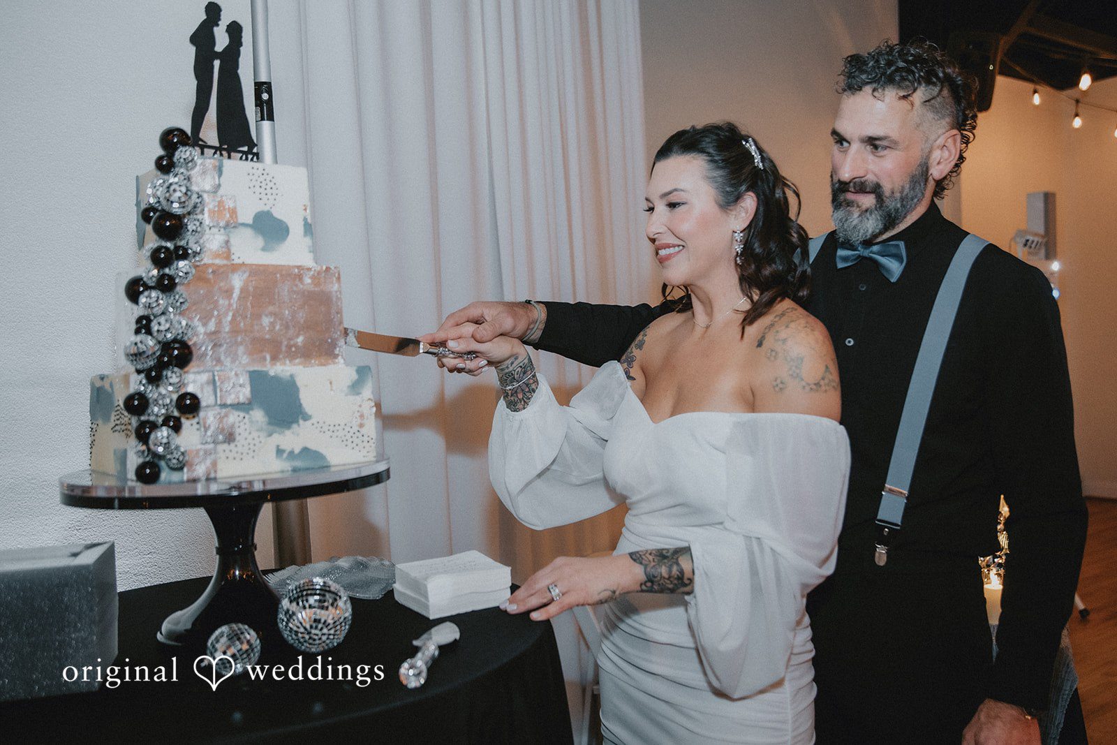Siobhan + Seth Raleigh Wedding Photographers at The Durham Exchange | Siobhan & Seth -