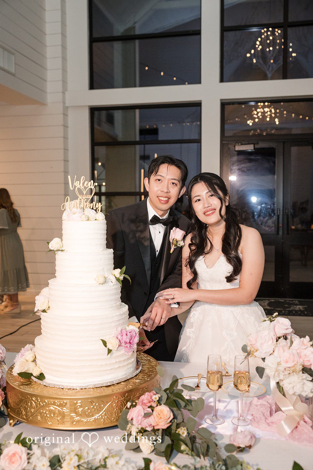 Anthony + Valen Cake cutting ceremony at The Gardenia