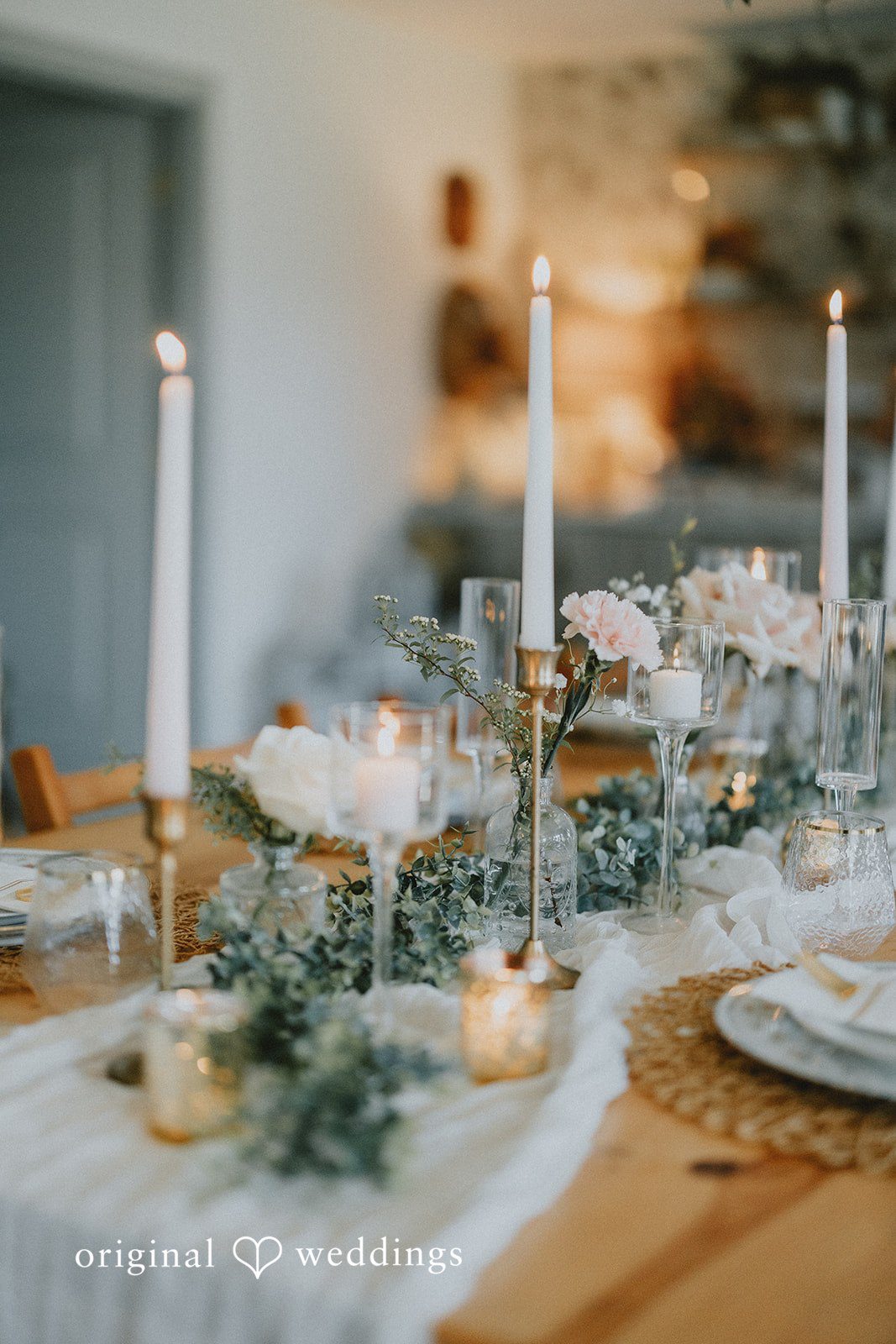Romantic reception decoration details