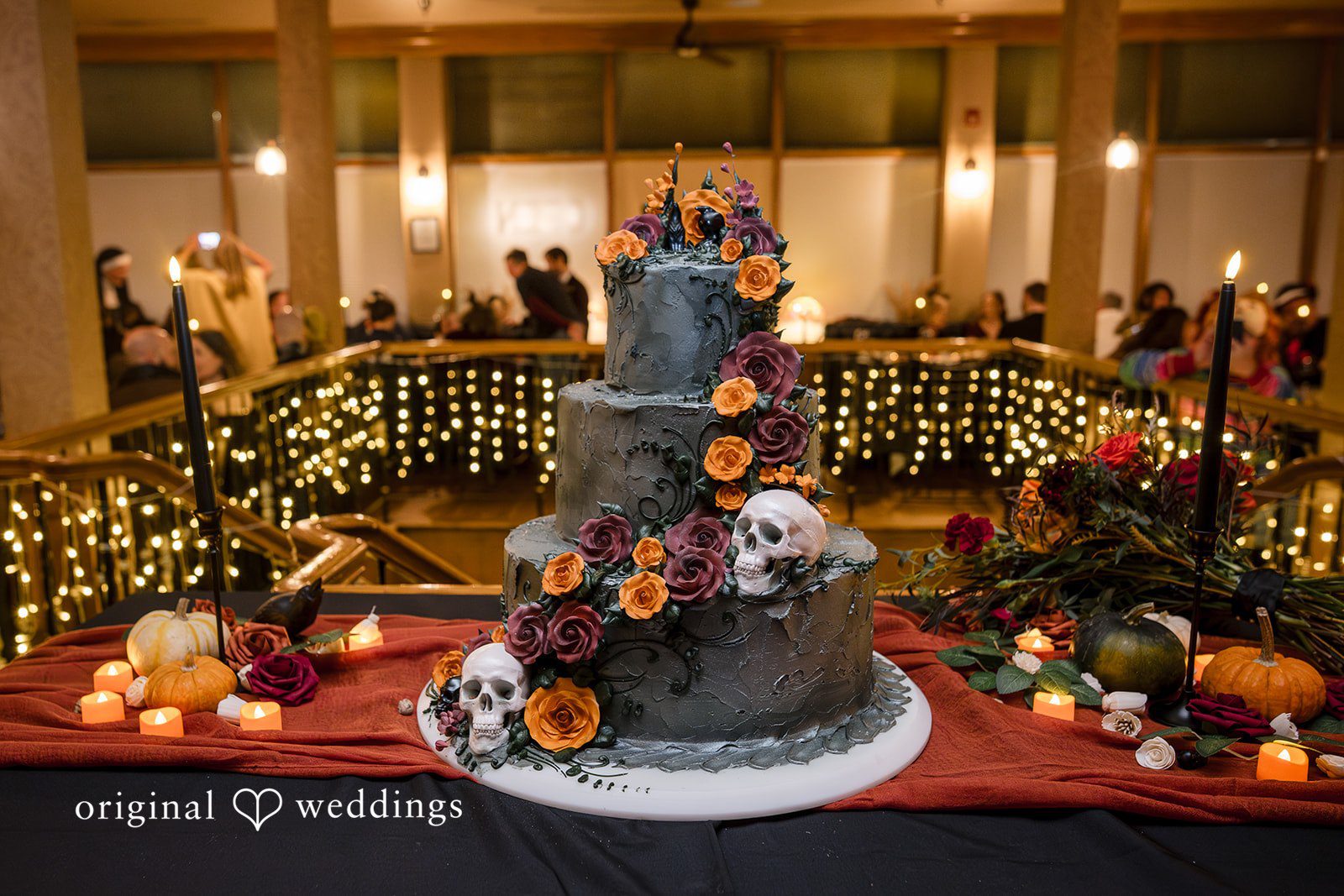 Romantic wedding cake detail shot at The Lobby