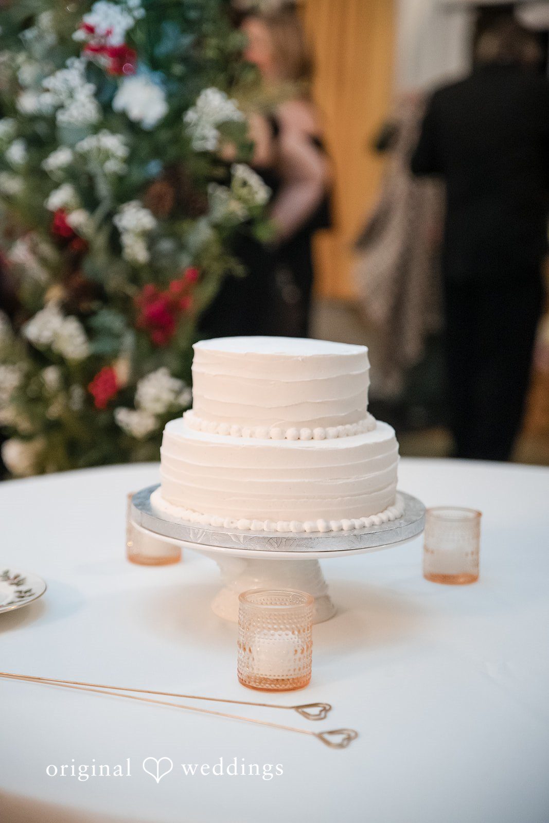 Samantha + James An all-white wedding cake