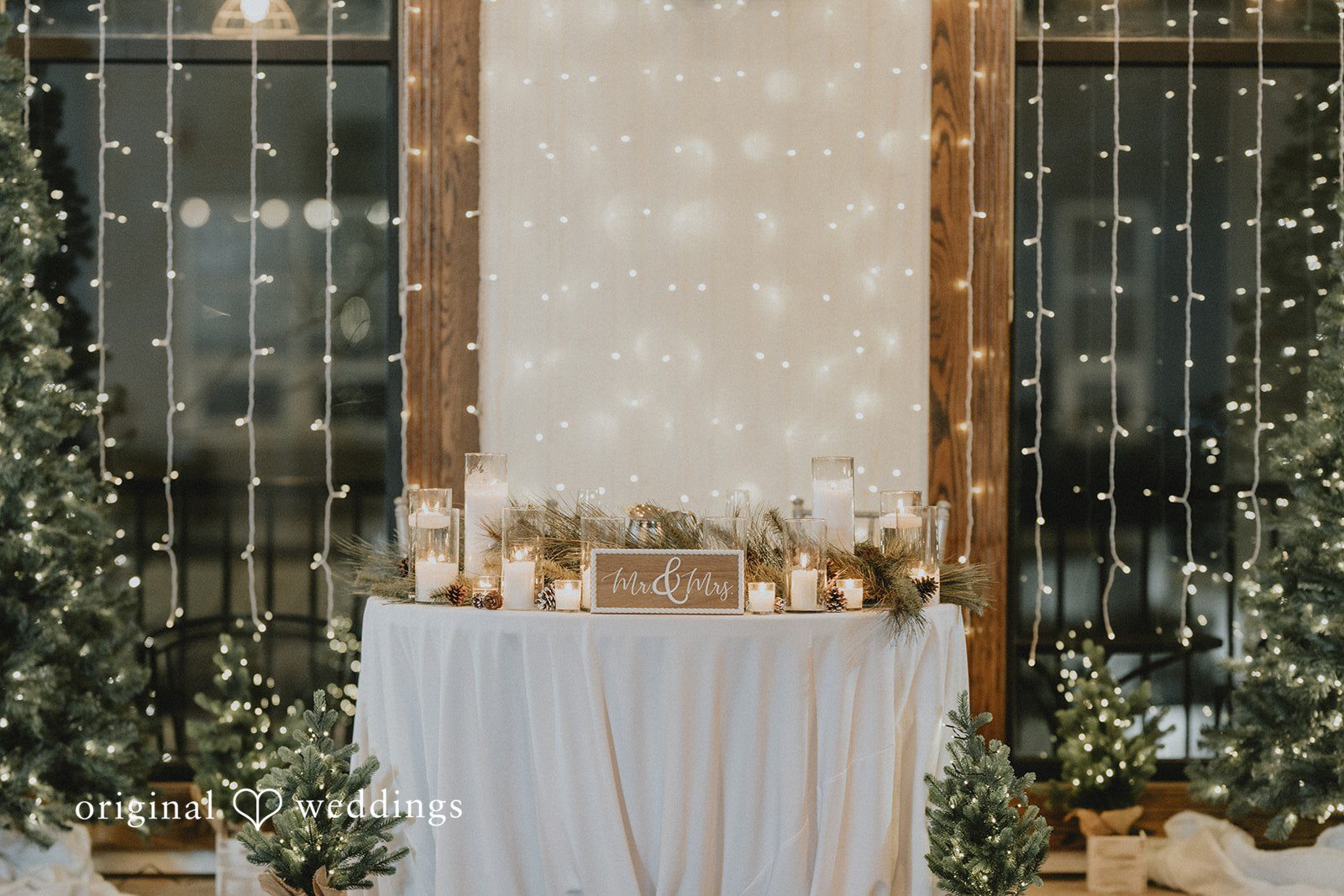 The wedding reception decor
