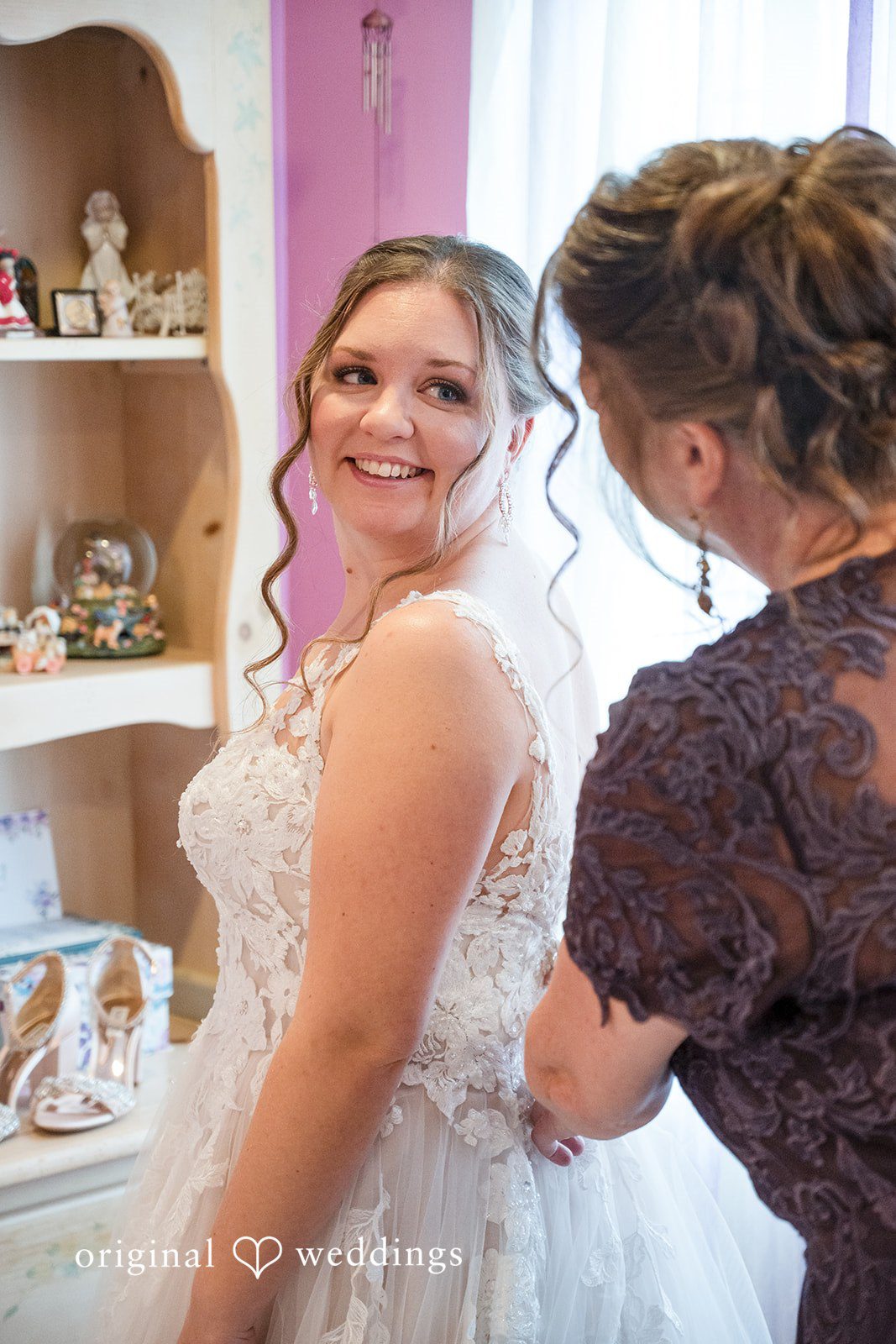 Michael + Shannon The happy bride gets ready