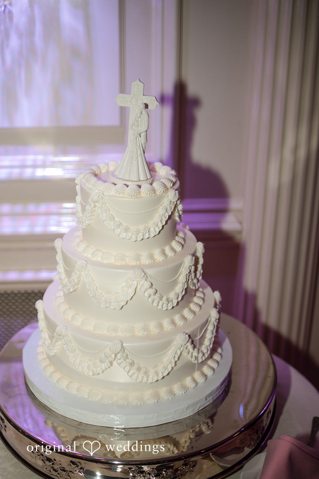 Michael + Shannon An all-white wedding cake