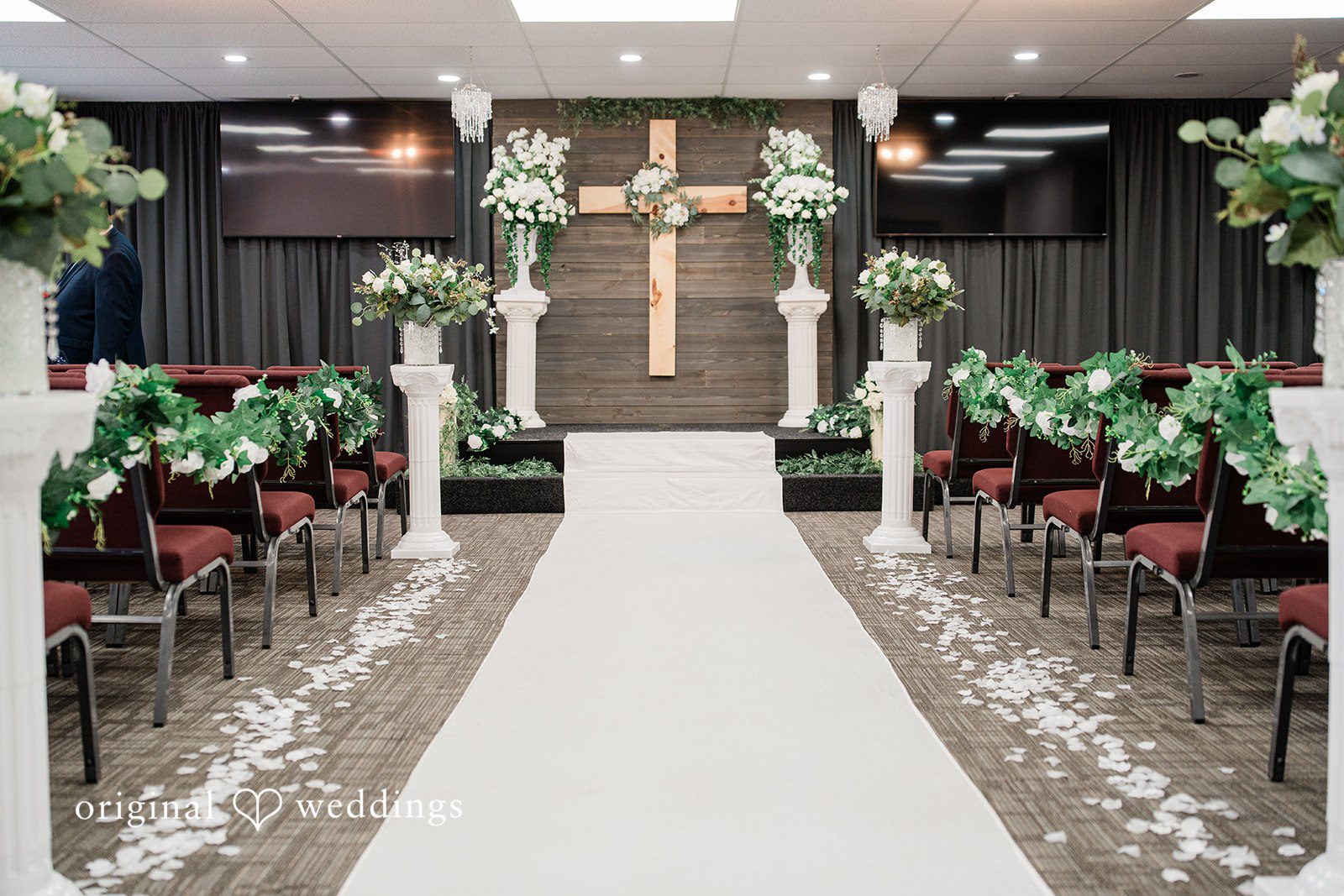 Los Angeles wedding photography by original weddings at Towngate Community Center capturing Elegant wedding ceremony setup