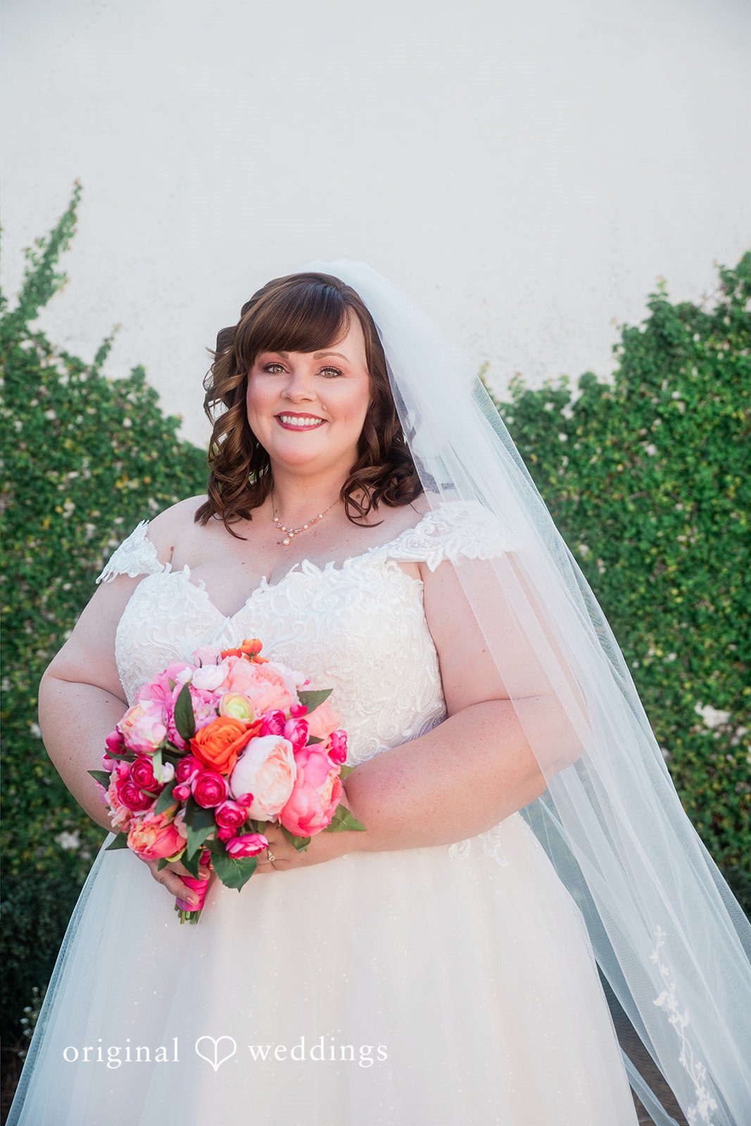 Hilary + Thomas Our Orlando wedding photographers captured a stunning portrait of the bride