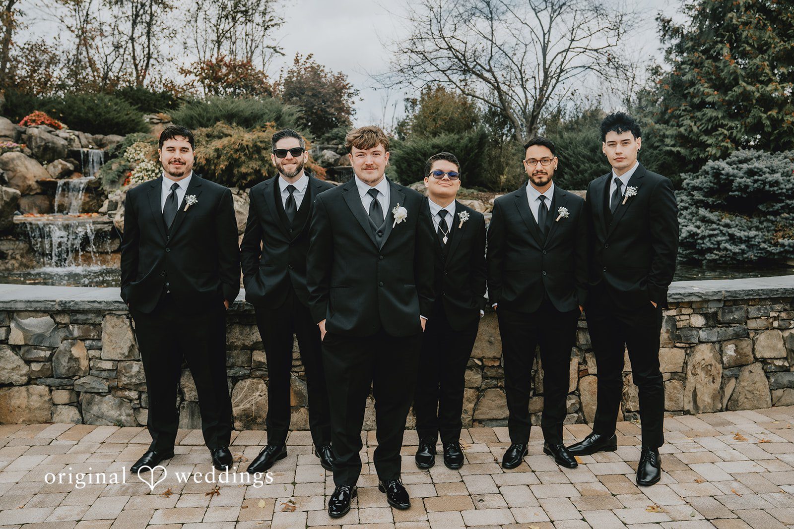 Stunning picture of groom with groomsmen