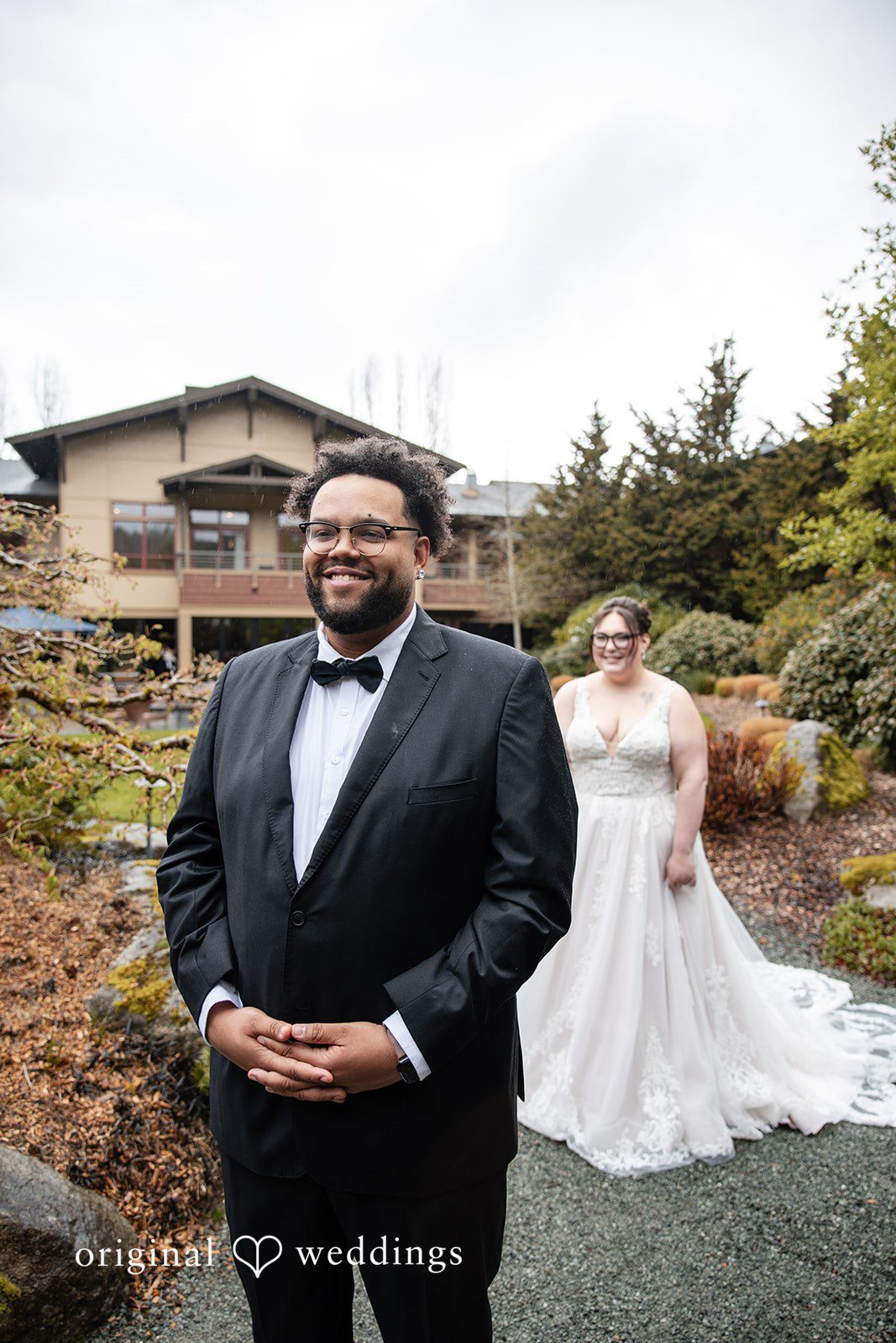 Classic editorial couple portrait at  Willows Lodge