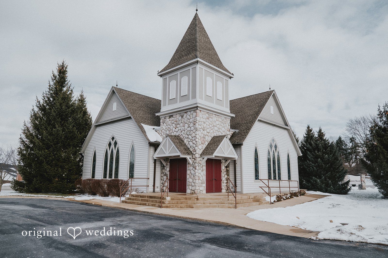 Sarah + Justin Chicago Wedding Photographers at Aberdeen Manor | Sarah & Justin -