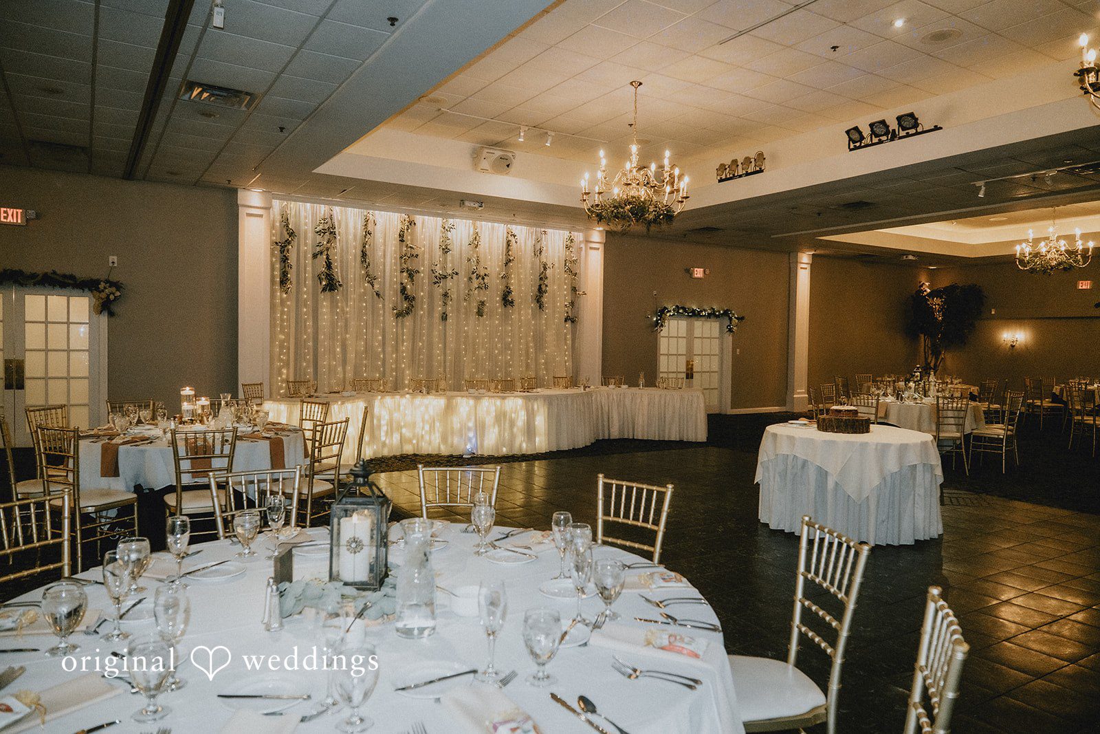 Sarah + Justin Chicago Wedding Photographers at Aberdeen Manor | Sarah & Justin -