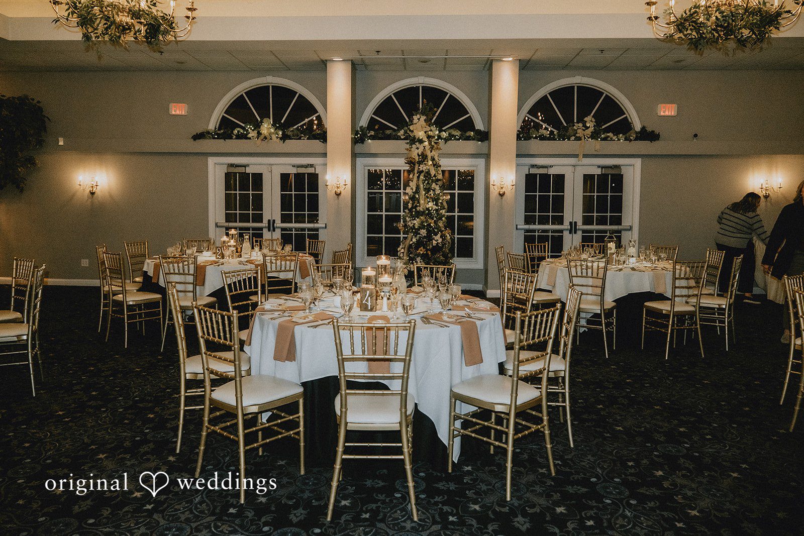 Sarah + Justin Chicago Wedding Photographers at Aberdeen Manor | Sarah & Justin -