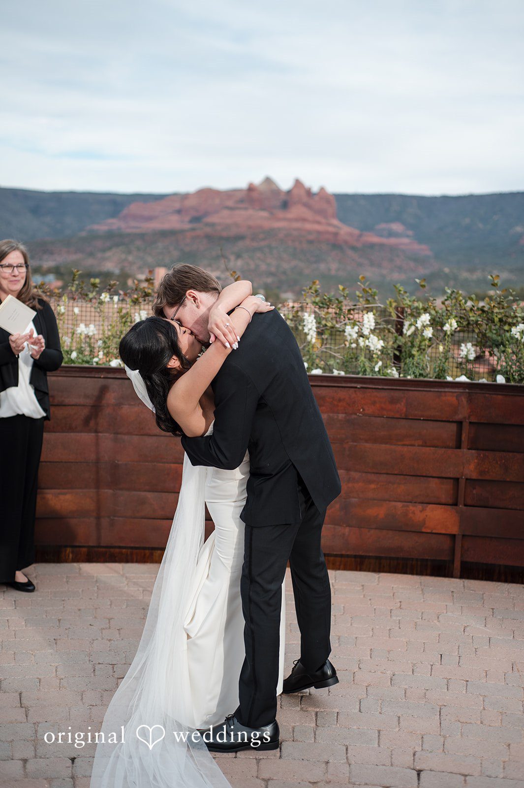 Romantic wedding kiss moment at Agave of Sedona