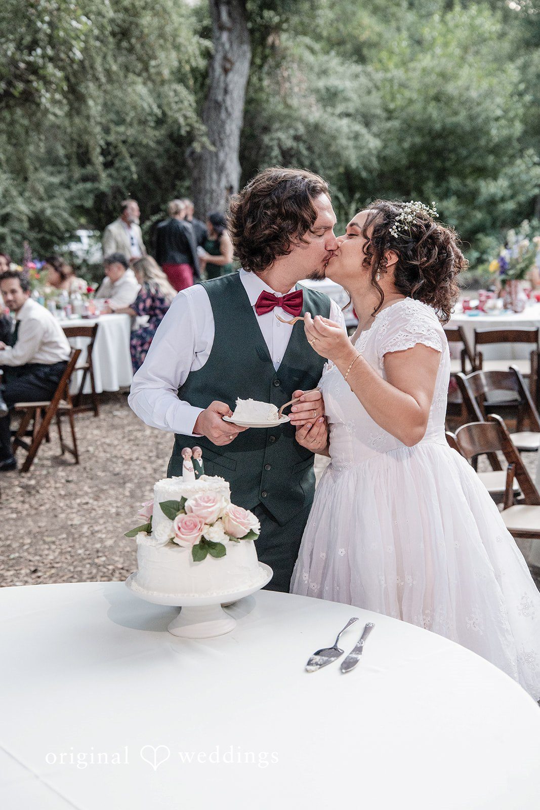 Keely + Sam Romantic cake cutting ceremony at Camp Bartlett wedding