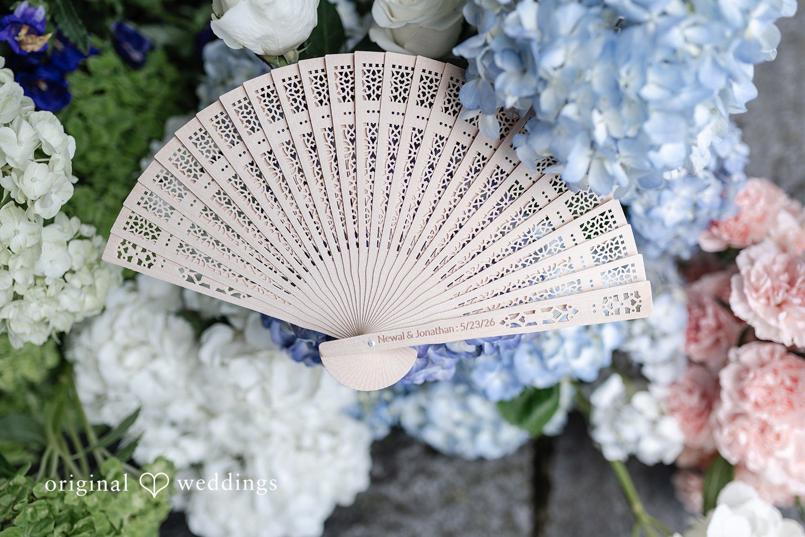 Custom bridal fan with floral details
