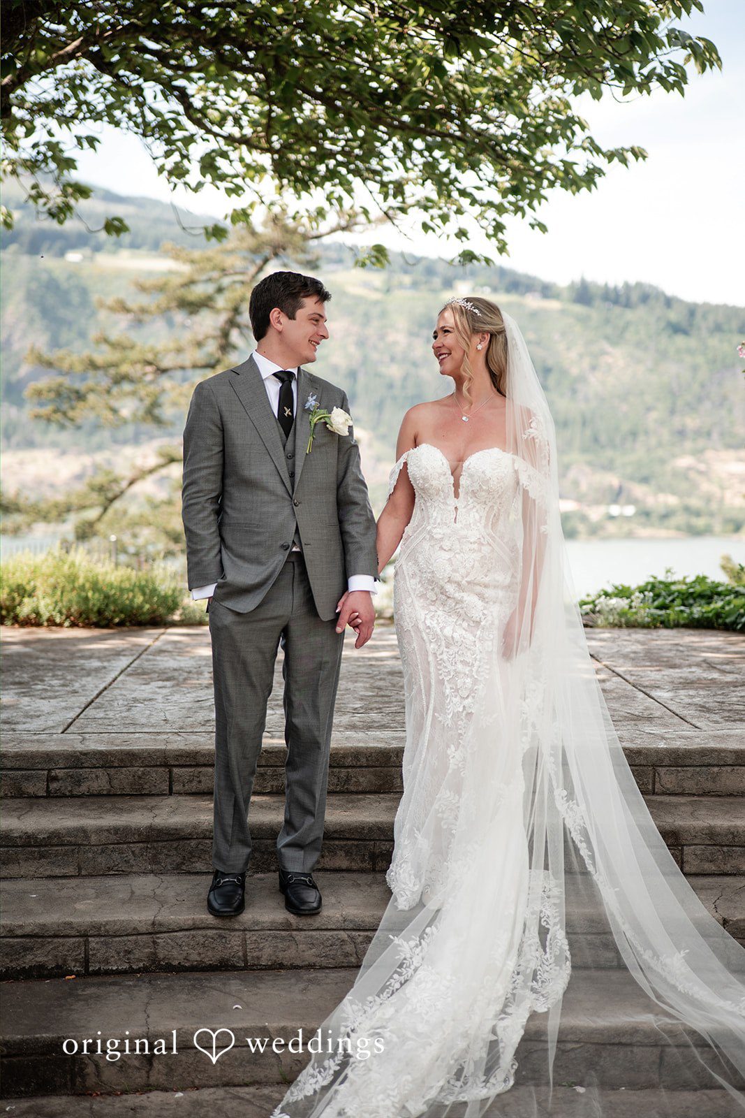 Taryn + Oliver Columbia Gorge Hotel Wedding | Taryn & Oliver -