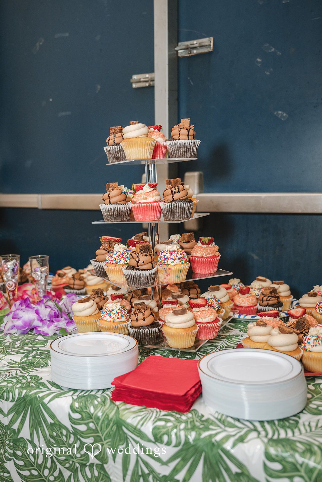 Detailed portrait of wedding cakes at the reception