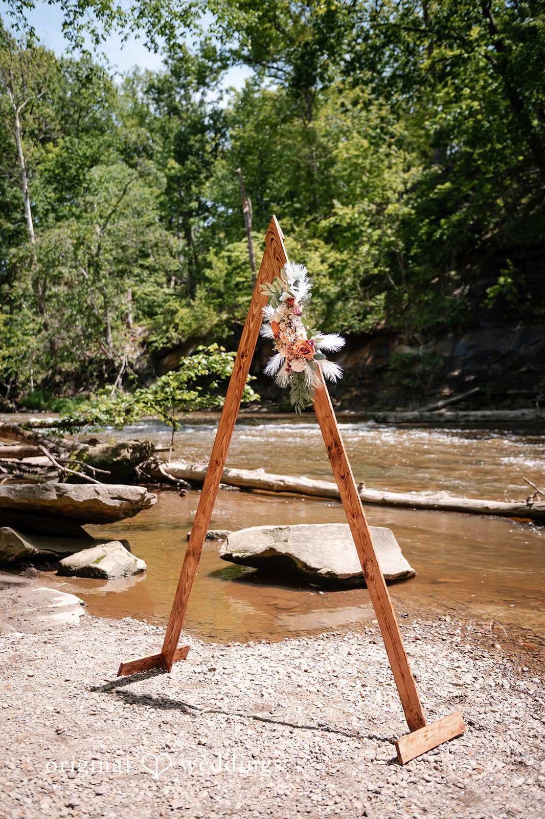 Sara + Austin Beautiful picture of altar at Great Falls of Tinkers Creek