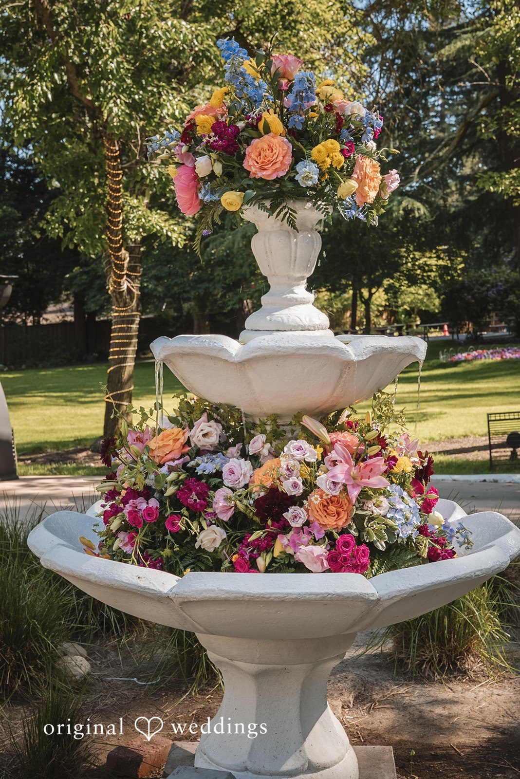 Raena + Austin Floral details