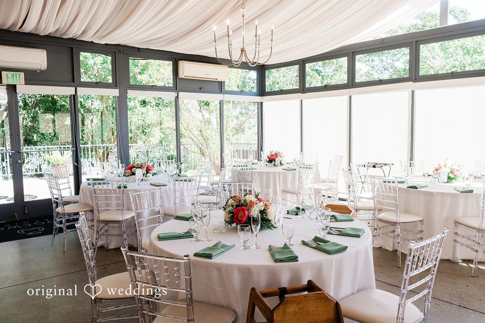 Close up of wedding tables decorated with flowers at Hiddenbrooke Hills