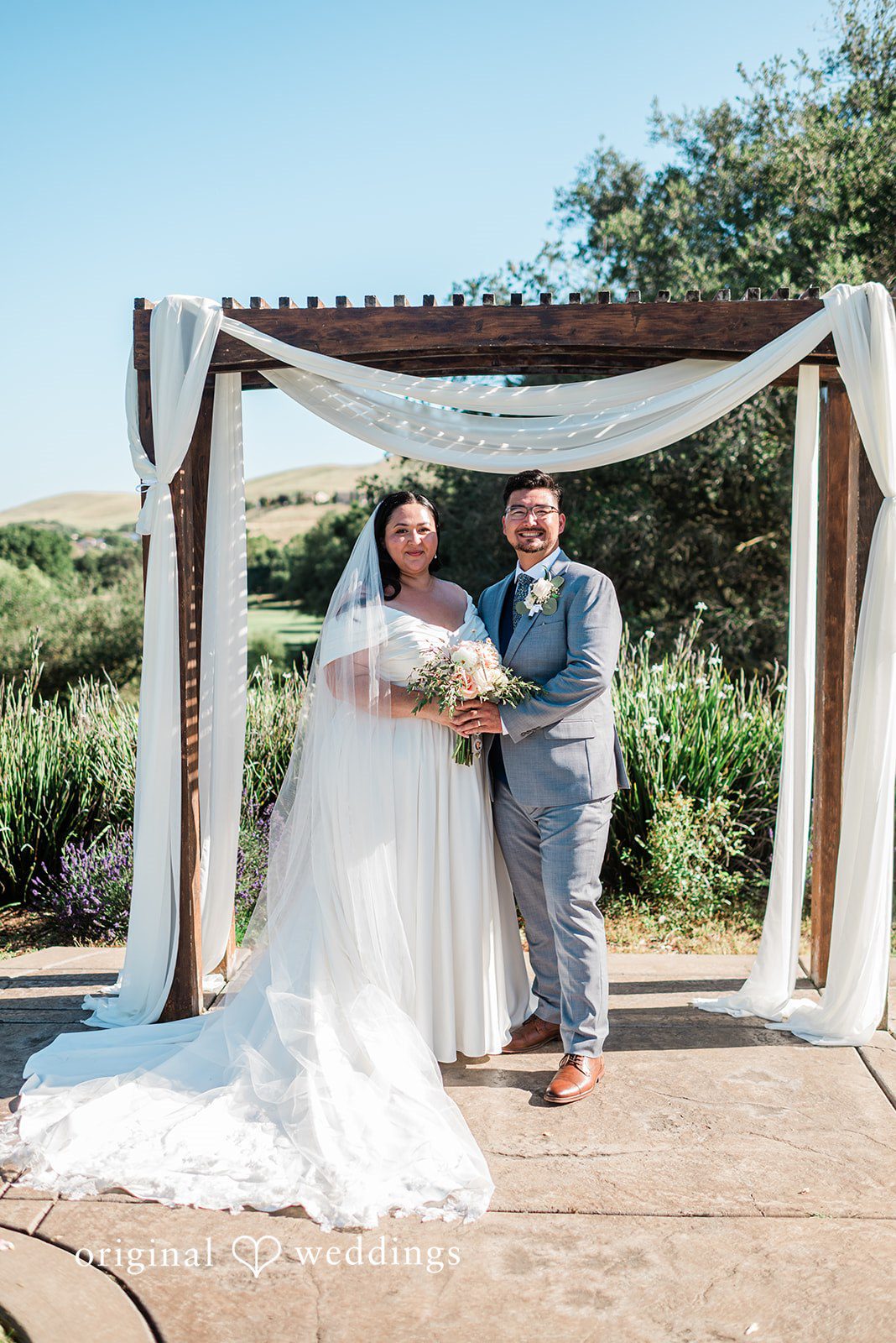 Stunning portrait of bride and groom at Hiddenbrooke Hills