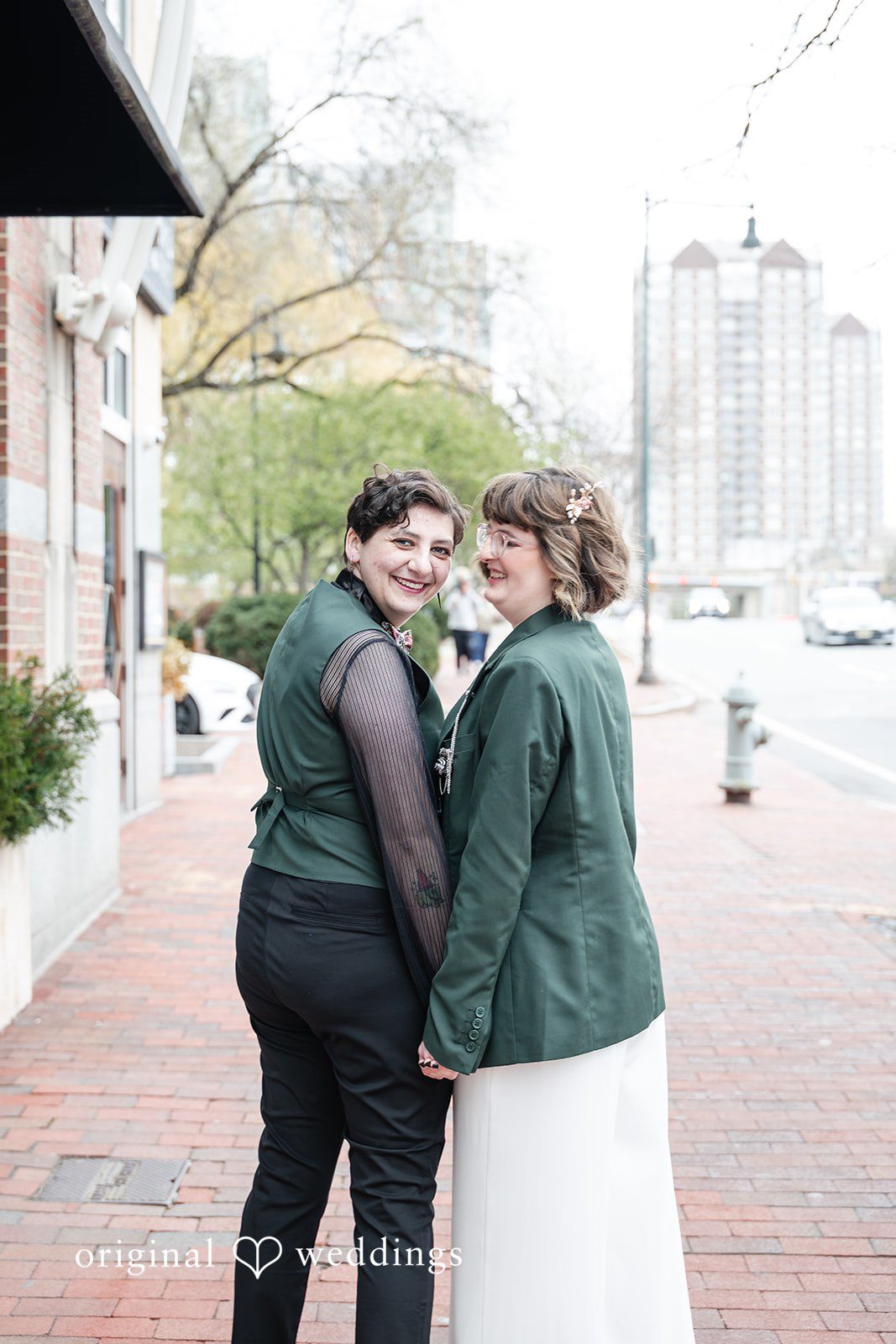 Sarah + Abby A stunning portrait of the couple