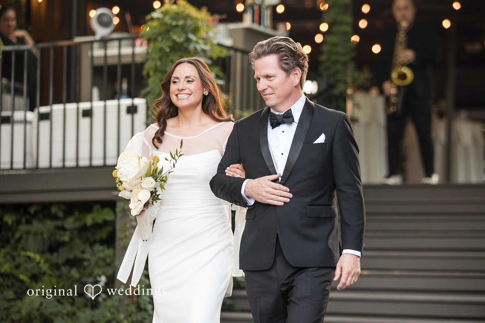 Jerry and Cristina’s wedding at Little Wren captured by Original Weddings Dallas wedding photographers with romantic portraits and unforgettable wedding moments