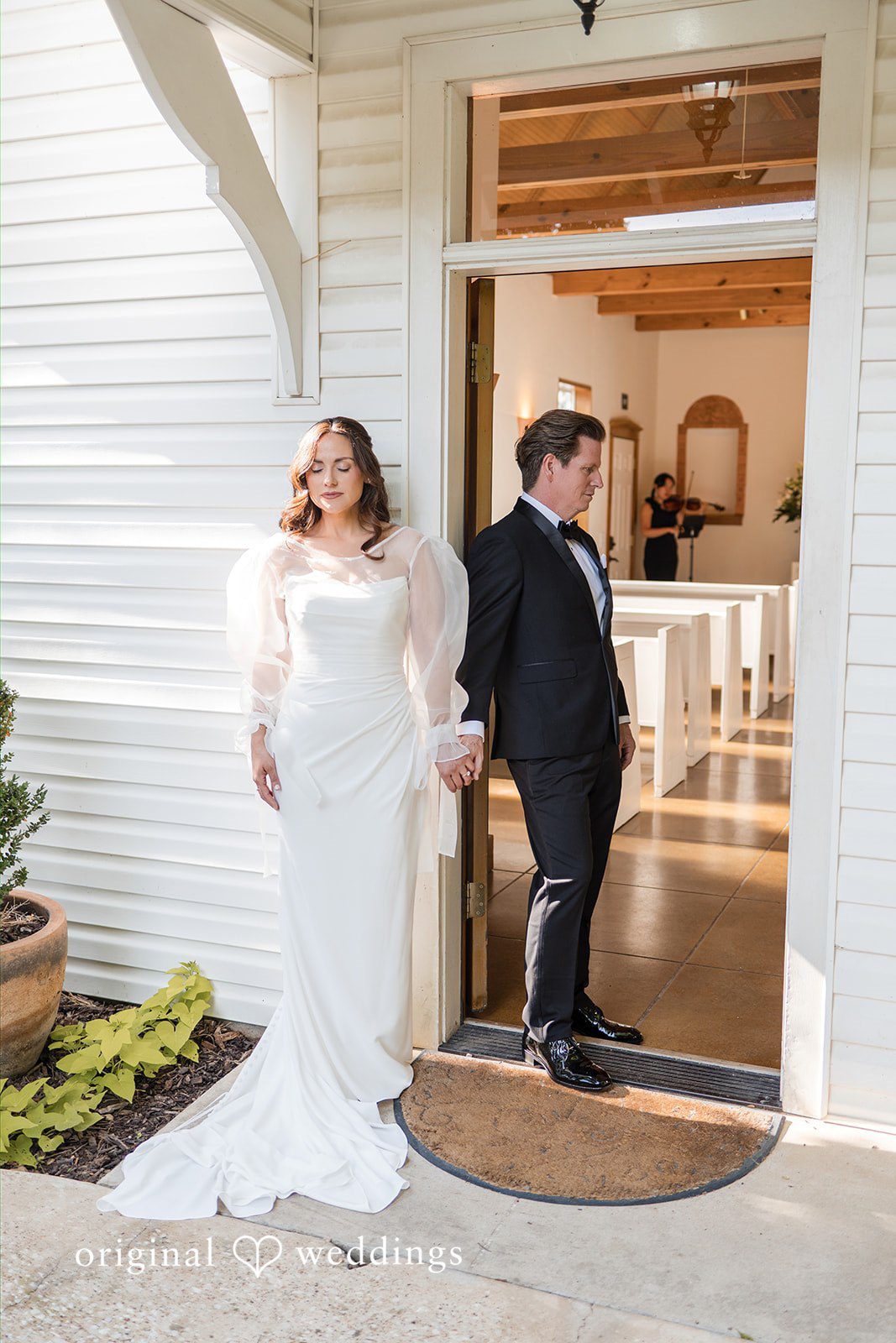 Bride and groom seeing each other for the first time