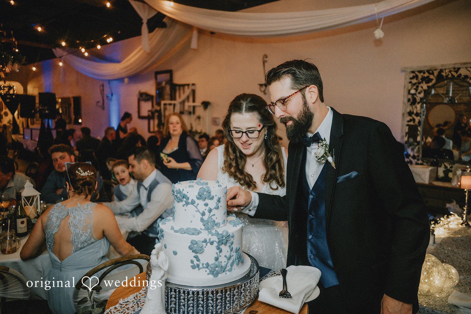 Daniel + Amanda Chicago Wedding Photographers at Magnolia’s | Daniel & Amanda -