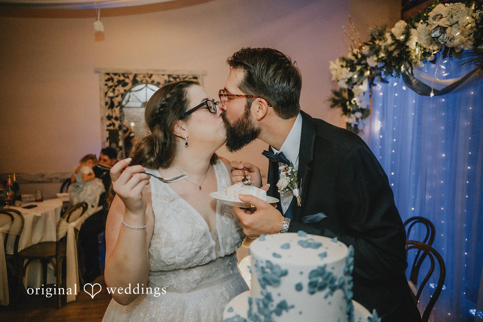 Daniel + Amanda Chicago Wedding Photographers at Magnolia’s | Daniel & Amanda -
