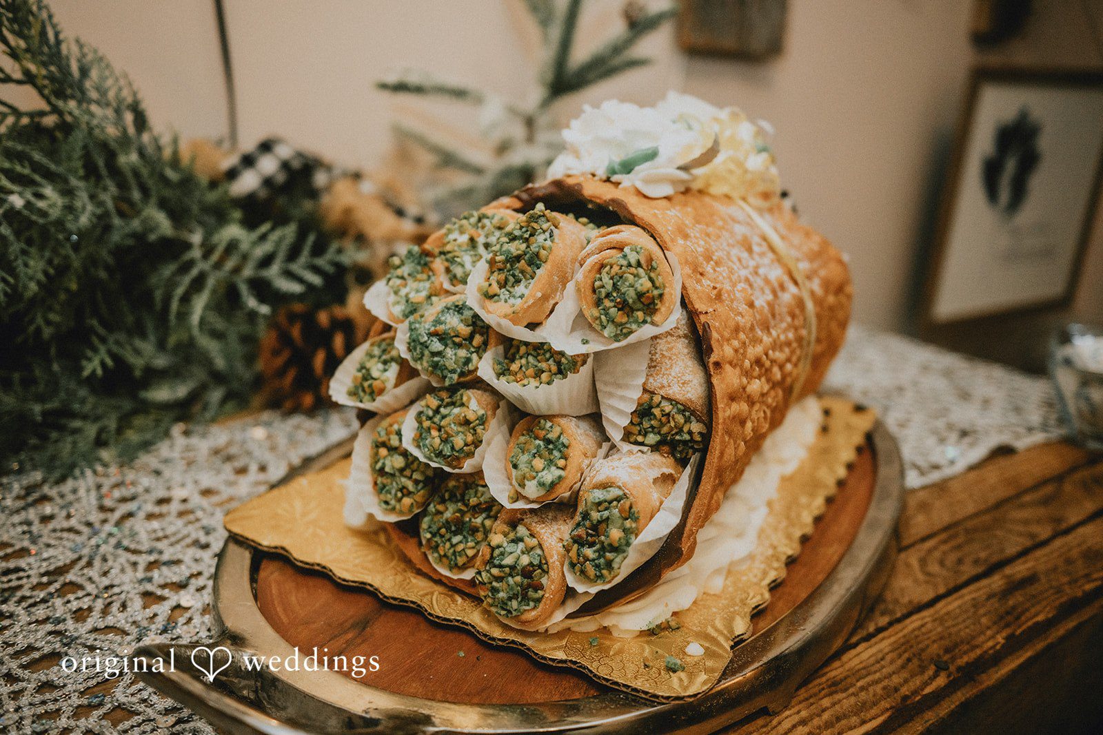 Daniel + Amanda Chicago Wedding Photographers at Magnolia’s | Daniel & Amanda -