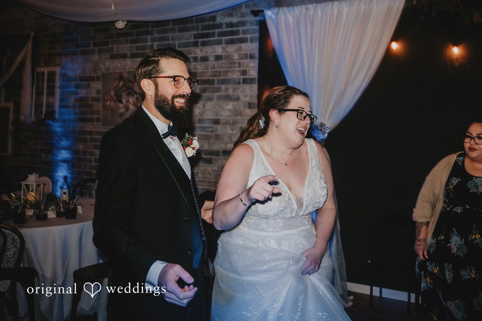 Daniel + Amanda Chicago Wedding Photographers at Magnolia’s | Daniel & Amanda -