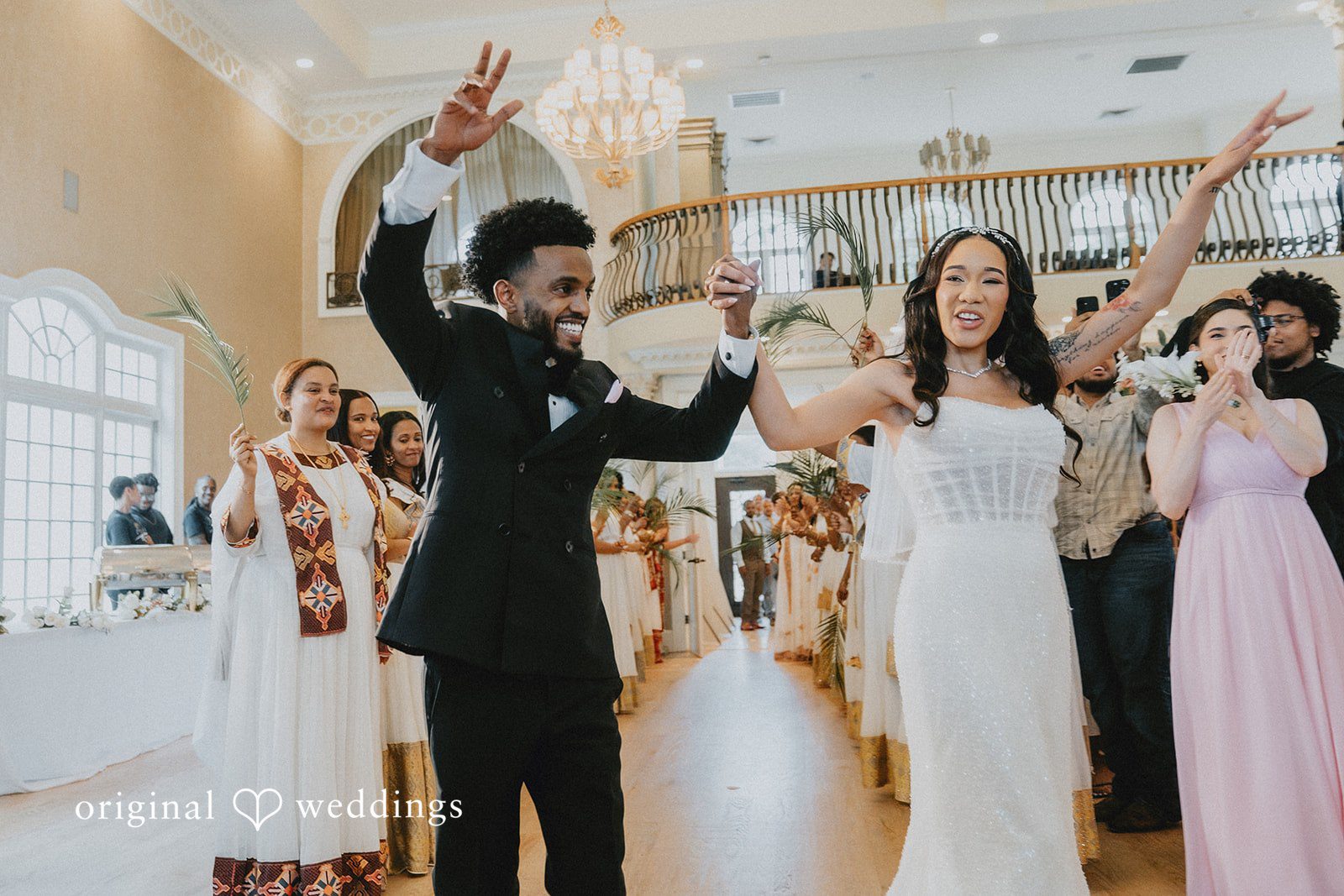 Destiny + Daniel The couple lits the dance floor